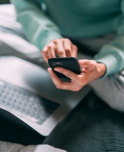 Нейросеть для создания презентаций в сфере HR